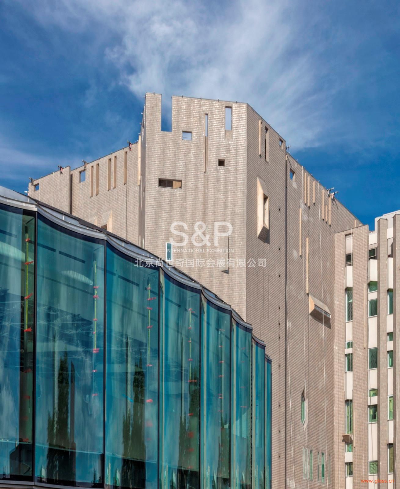 當(dāng)藝術(shù)邂逅玻璃 ——北玻打造丹佛藝術(shù)博物館“新接待中心”項(xiàng)目